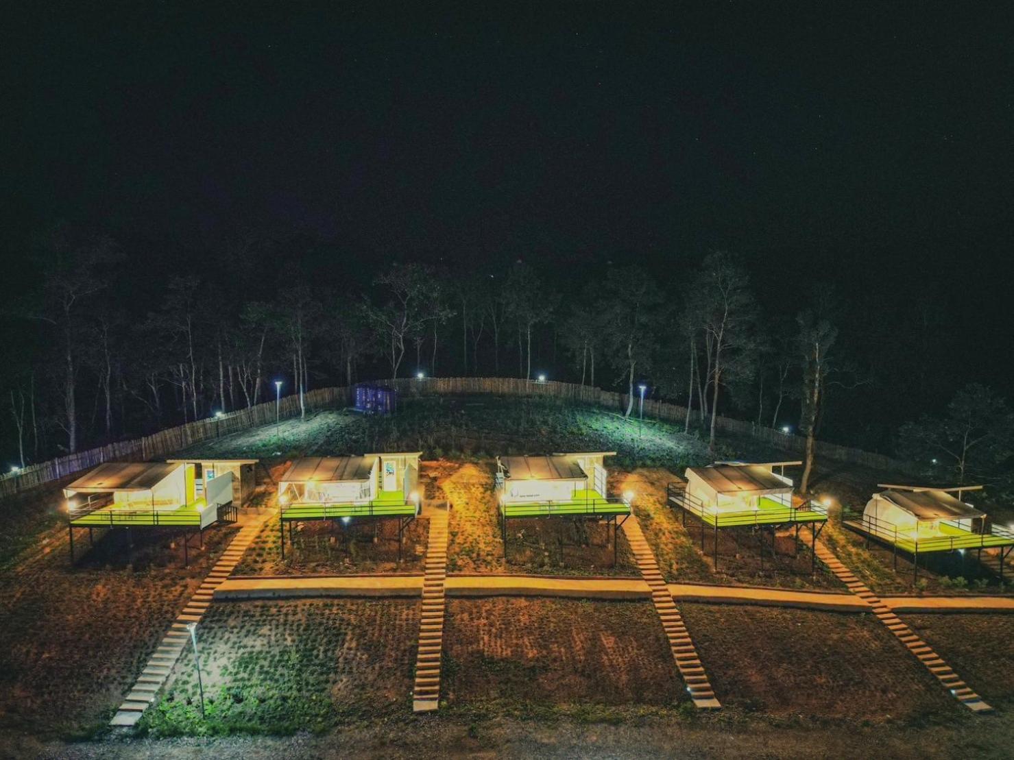 Отель สวนไร่รุ่งอรุณ Suan Rai Rungarun Ban Na Pa Paek Экстерьер фото
